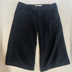 Women’s Textured Black Knee-Length Shorts